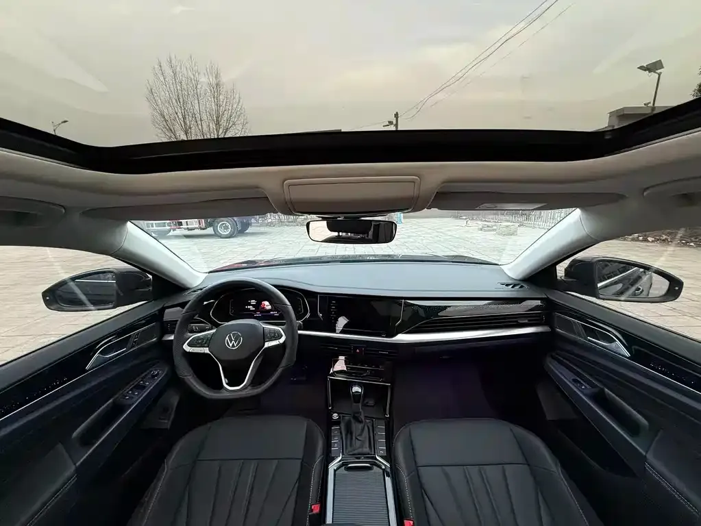 Volkswagen Passat 2024 из CN, фото 4