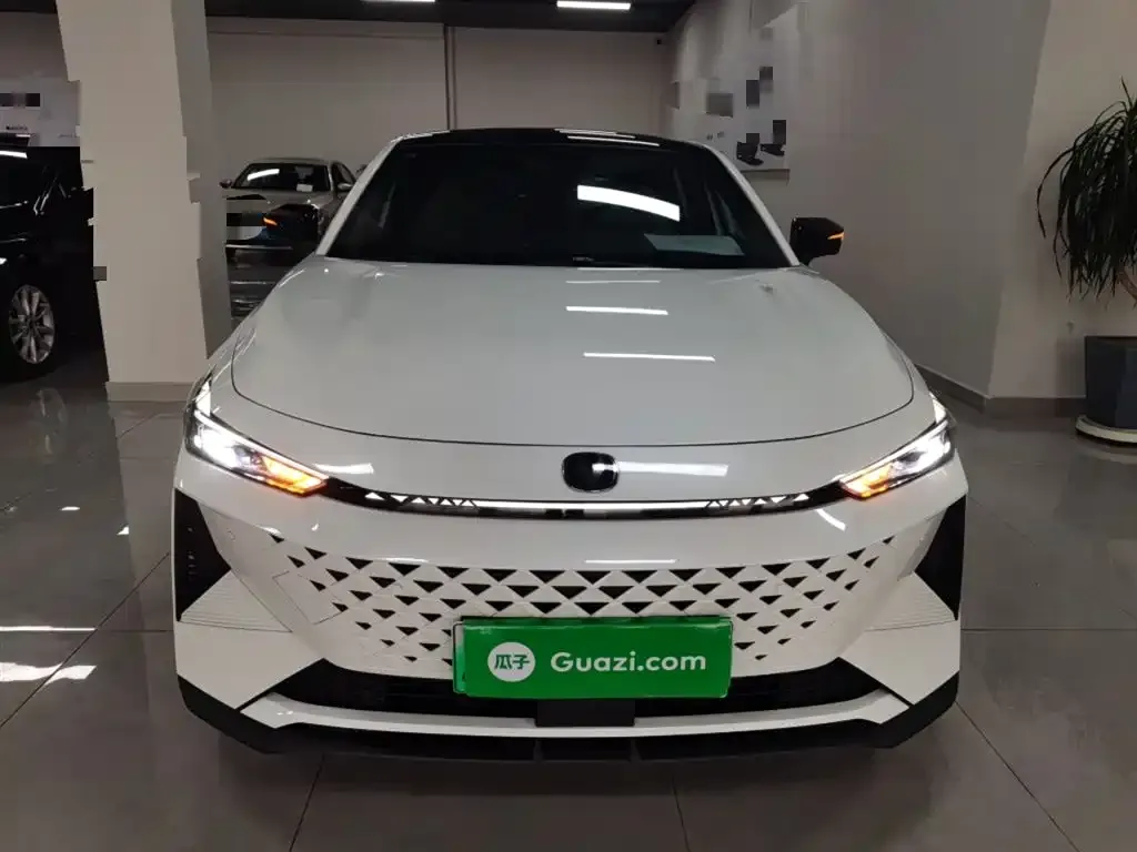 Changan UNI-V iDD 2025 из CN, фото 5