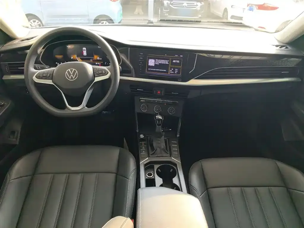 Volkswagen Passat 2023 из CN, фото 2