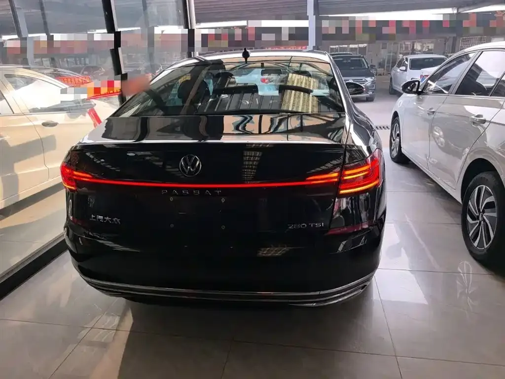 Volkswagen Passat 2023 из CN, фото 9