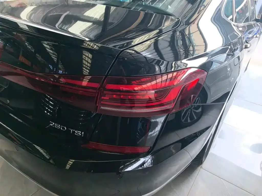 Volkswagen Passat 2023 из CN, фото 6