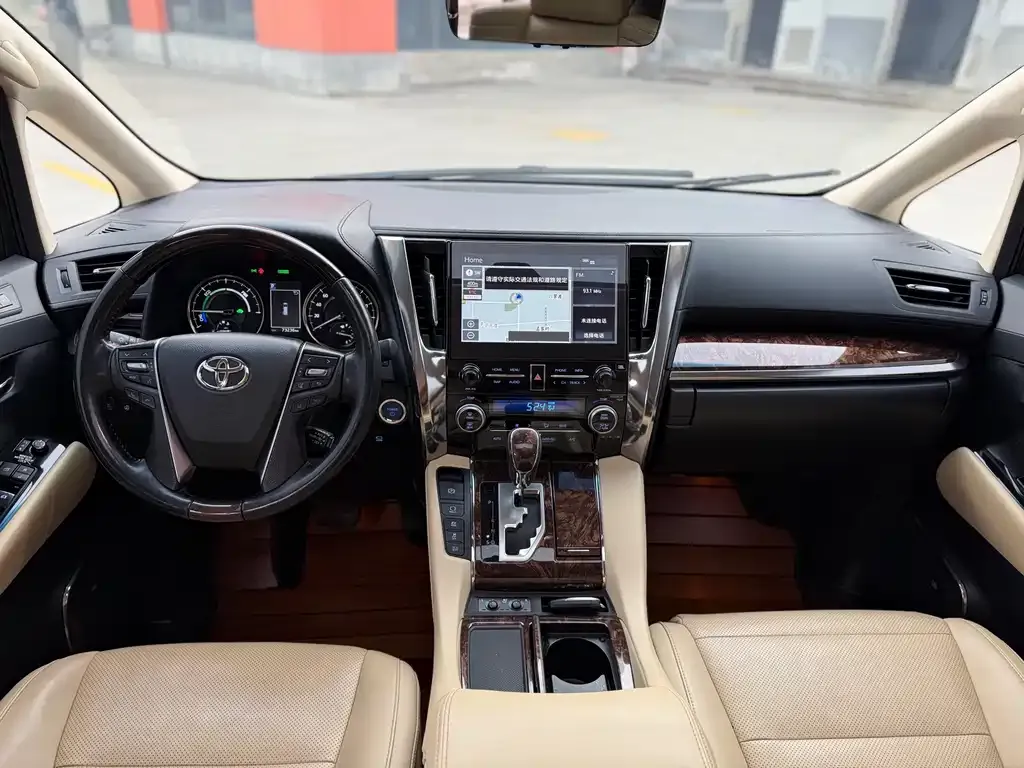 Toyota Alphard 2021 из CN, фото 8