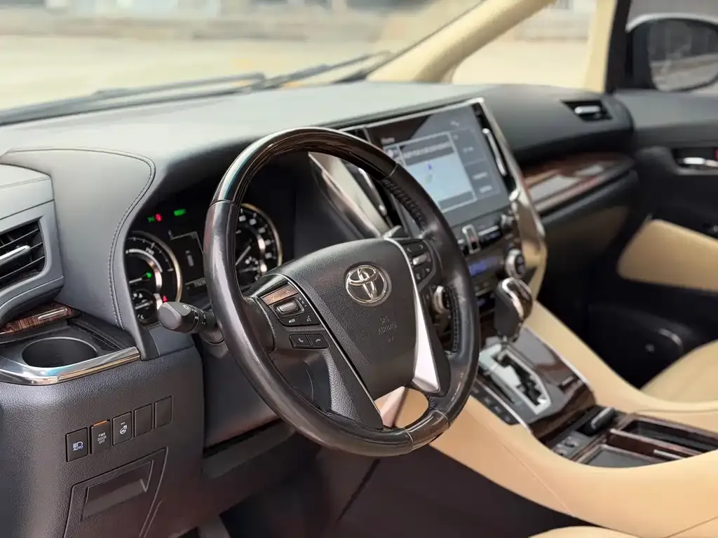 Toyota Alphard 2021 из CN, фото 4