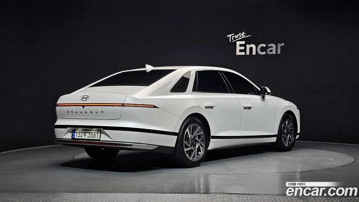Hyundai Grandeur 2023 из KR, фото 2