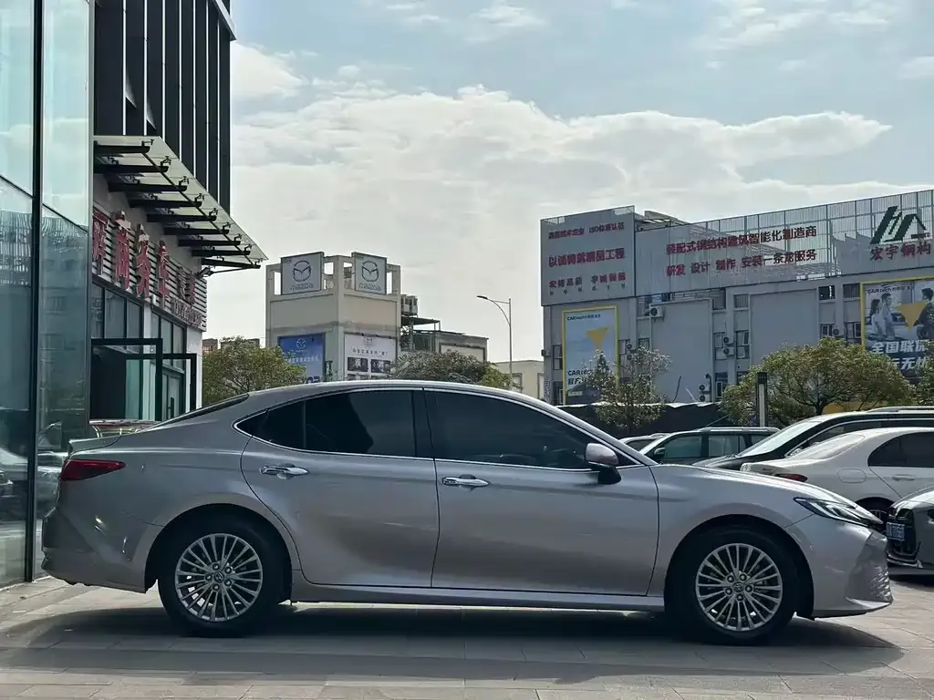Toyota Camry 2025 из CN, фото 3