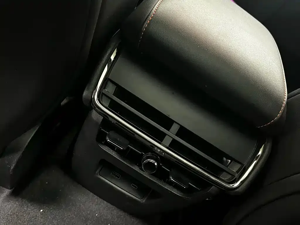 Ford Mondeo 2023 из CN, фото 4