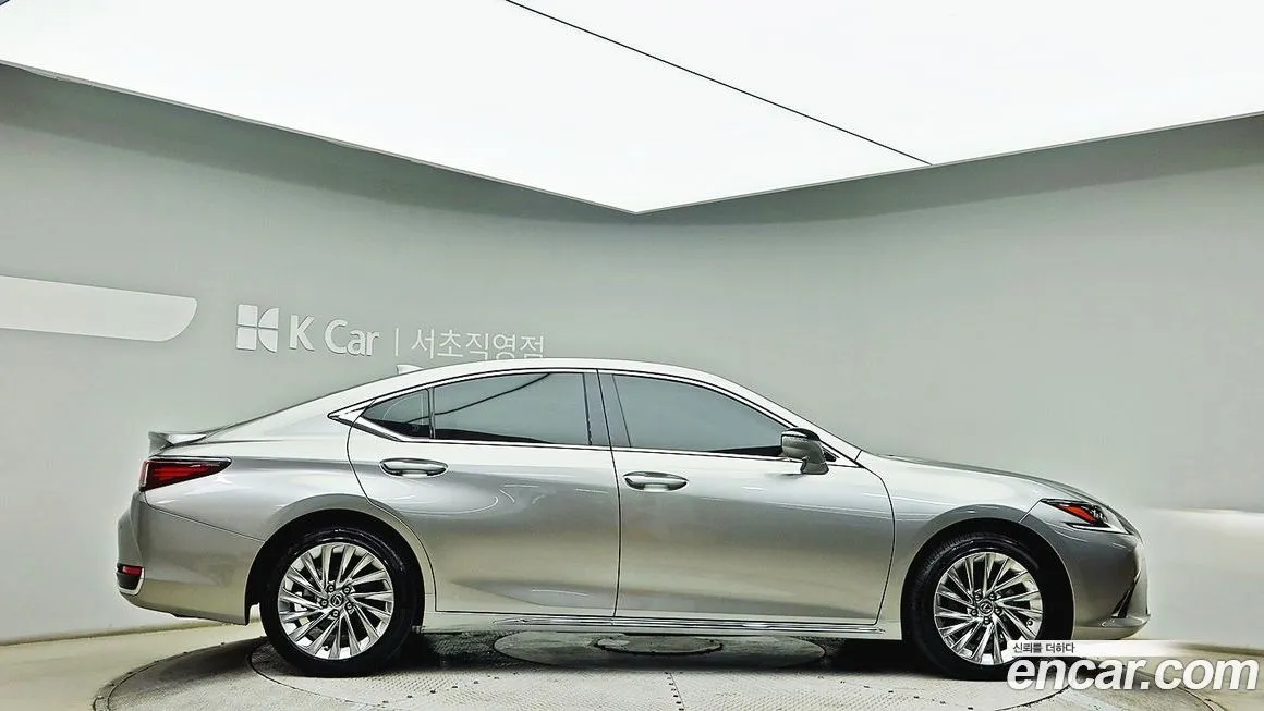 Lexus ES 2026 из KR, фото 4