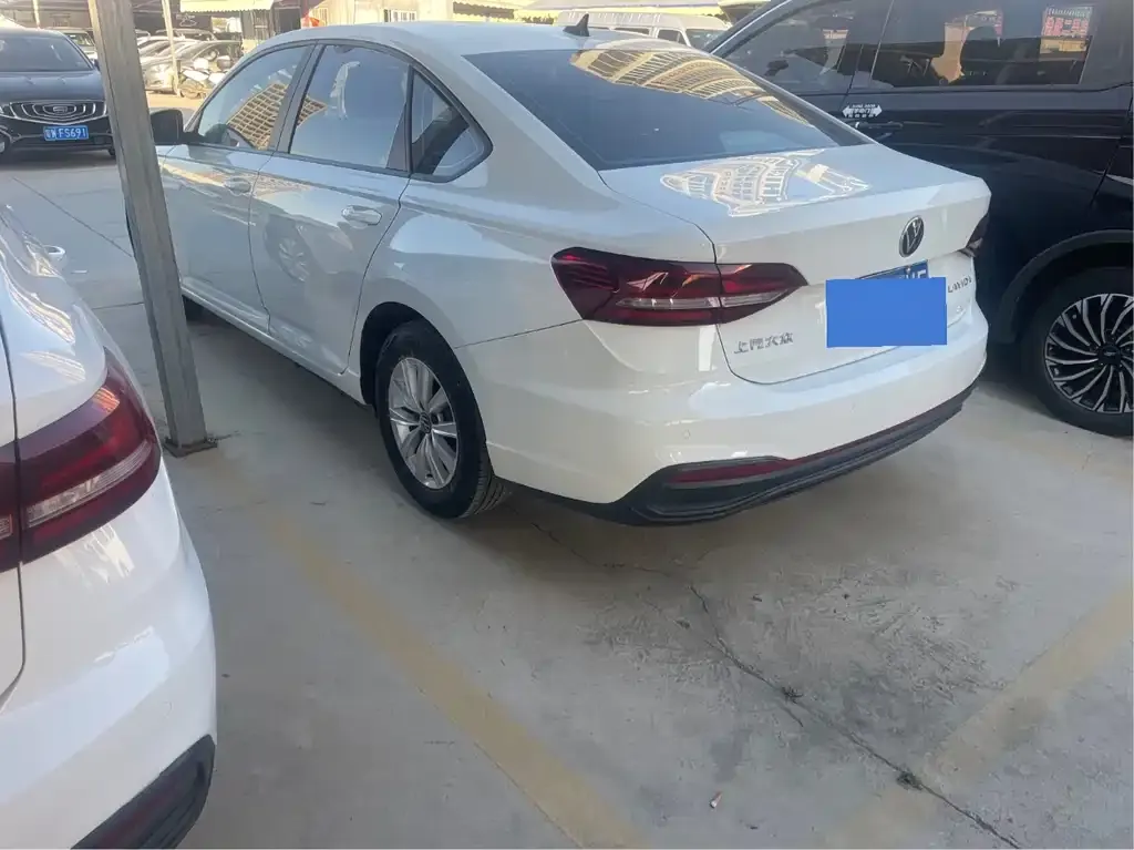 Volkswagen Lavida 2023 из CN, фото 2