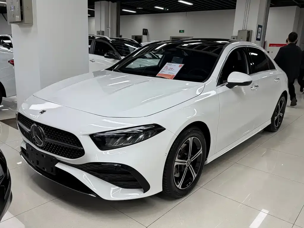 Mercedes-Benz A-Class — фото 1
