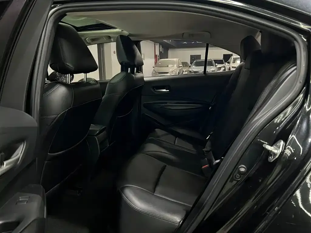Toyota Corolla 2021 из CN, фото 2
