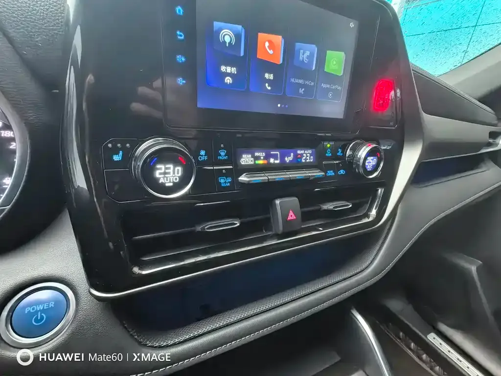 Toyota Crown Kluger 2021 из CN, фото 6
