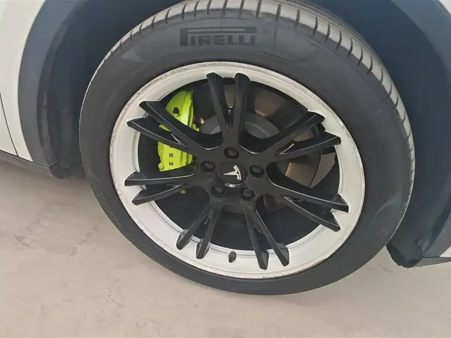 Tesla Model Y 2023 из CN, фото 8