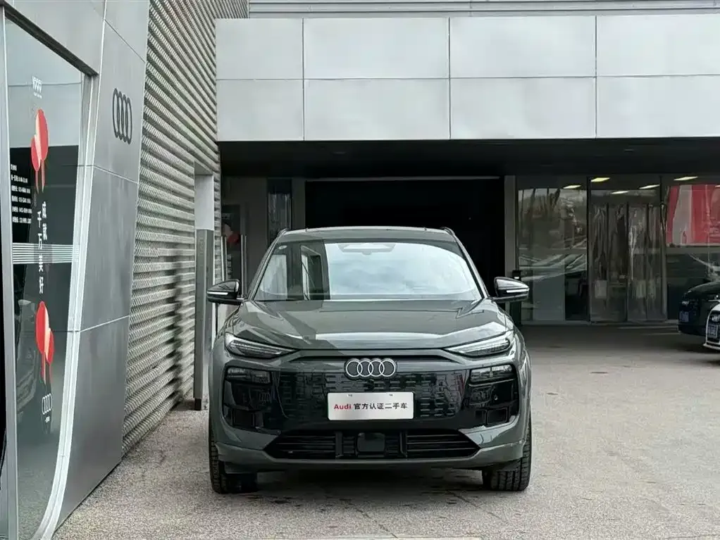 Audi Q6L e-tron — фото 4