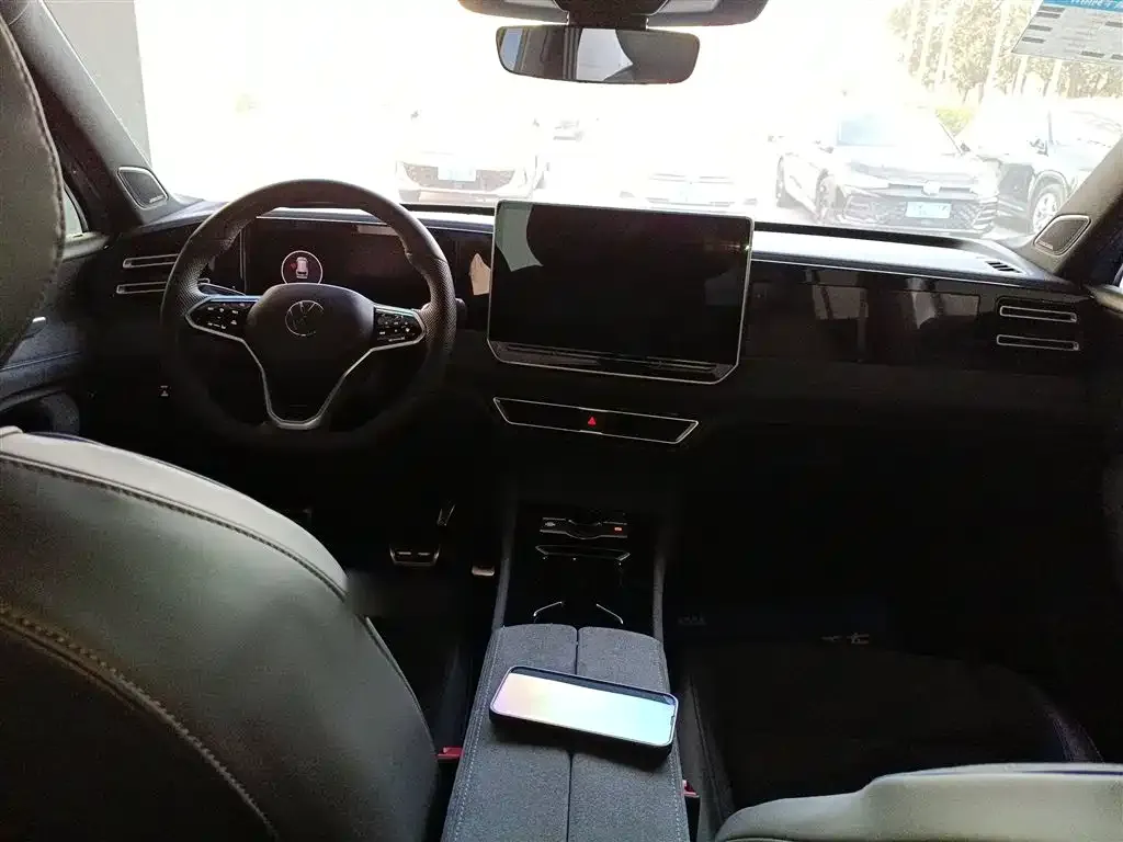 Volkswagen Tiguan L 2024 из CN, фото 4