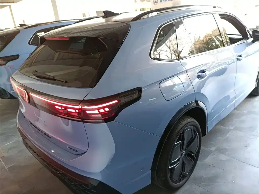 Volkswagen Tiguan L 2024 из CN, фото 8