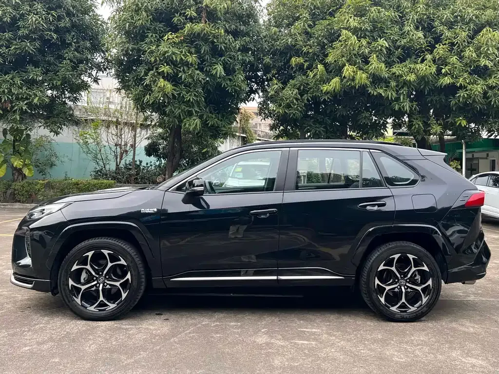Toyota Wildlander New Energy 2023 из CN, фото 8