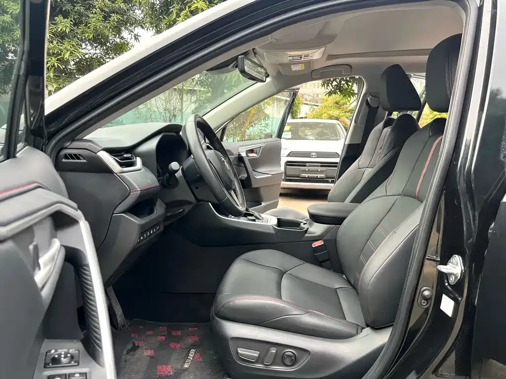 Toyota Wildlander New Energy 2023 из CN, фото 9