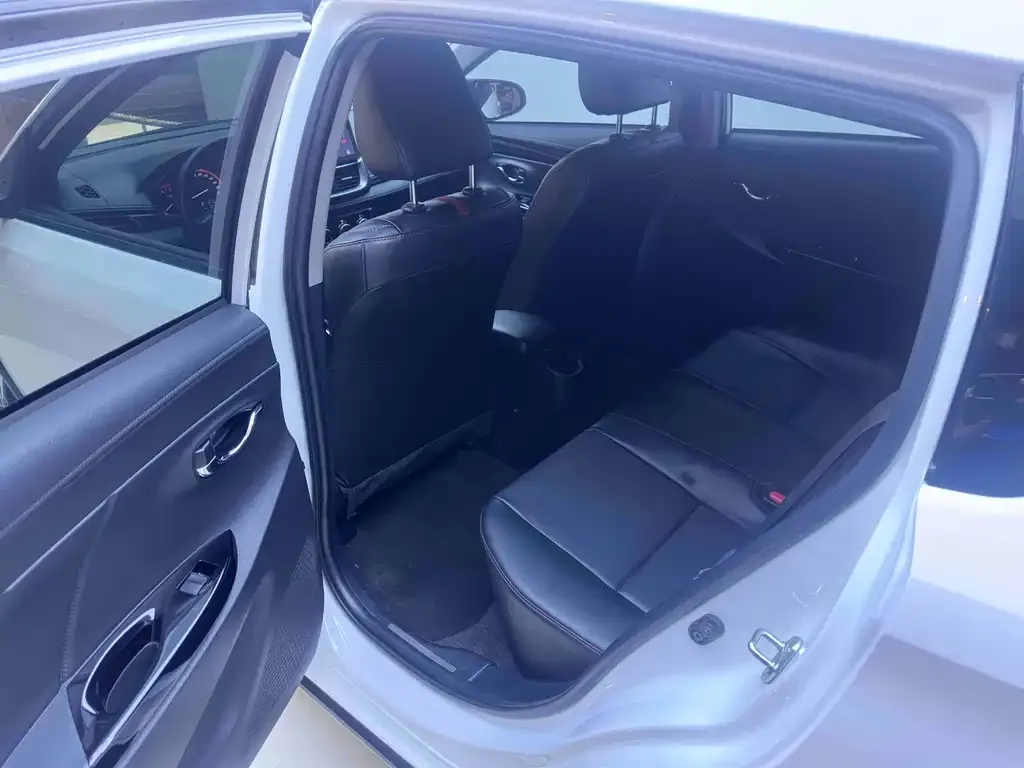 Toyota Yaris L 2022 из CN, фото 5