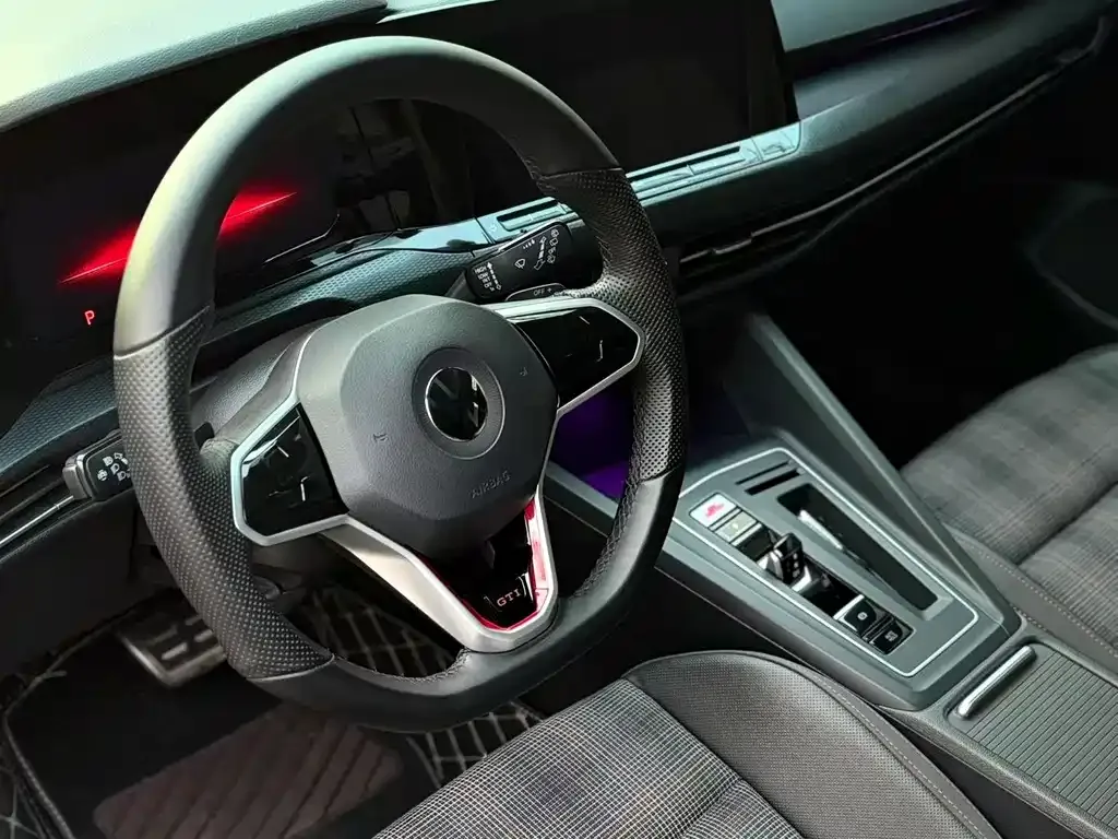 Volkswagen Golf GTI 2022 из CN, фото 3
