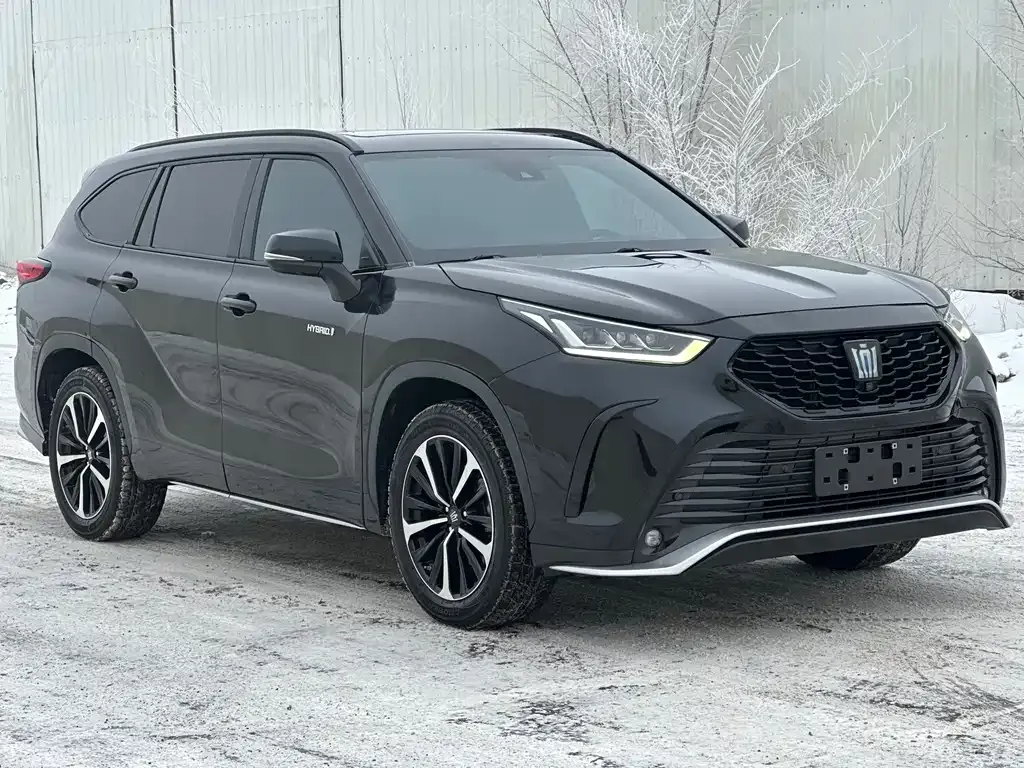 Toyota Crown Kluger 2021 из CN, фото 7