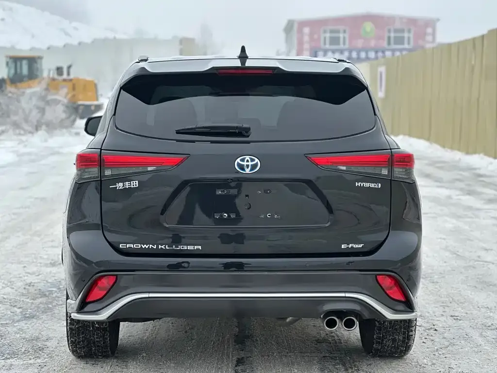 Toyota Crown Kluger 2021 из CN, фото 4
