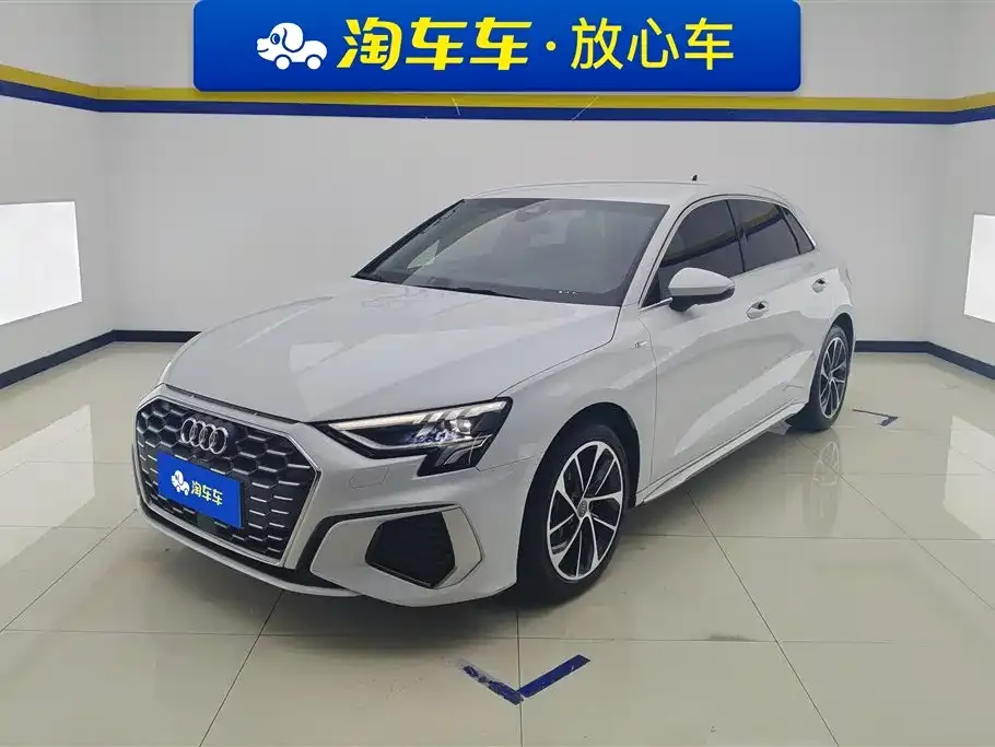 Audi A3 2022 из CN, фото 1