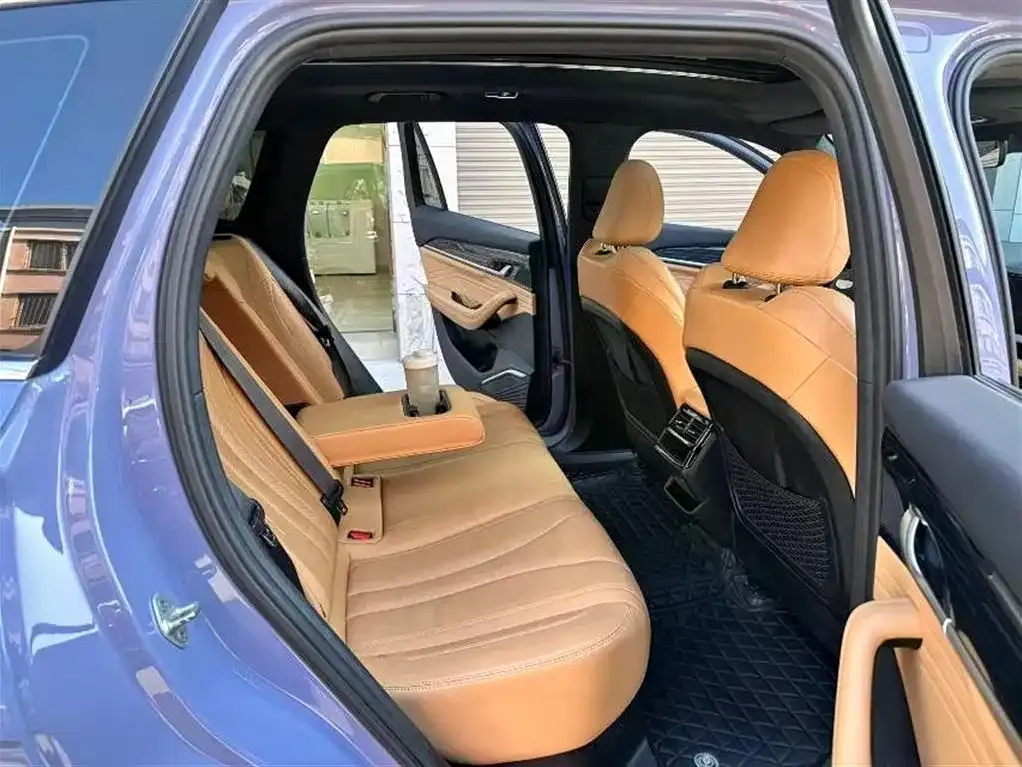 Geely Xingyue L EREV 2023 из CN, фото 3