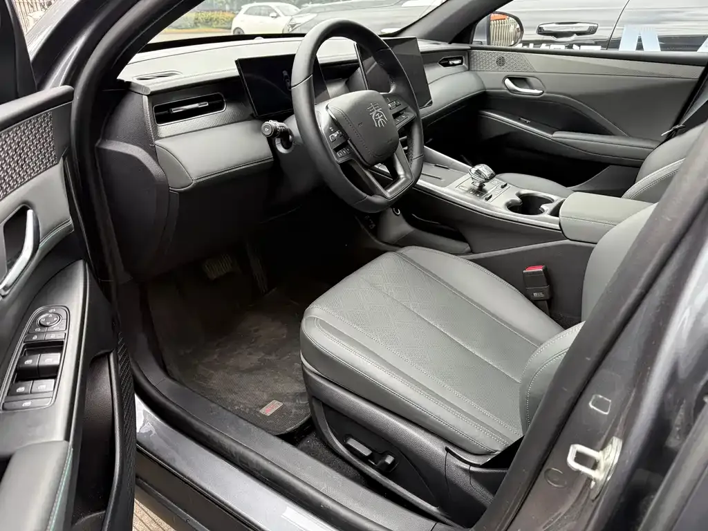 BYD Qin PLUS 2025 из CN, фото 5