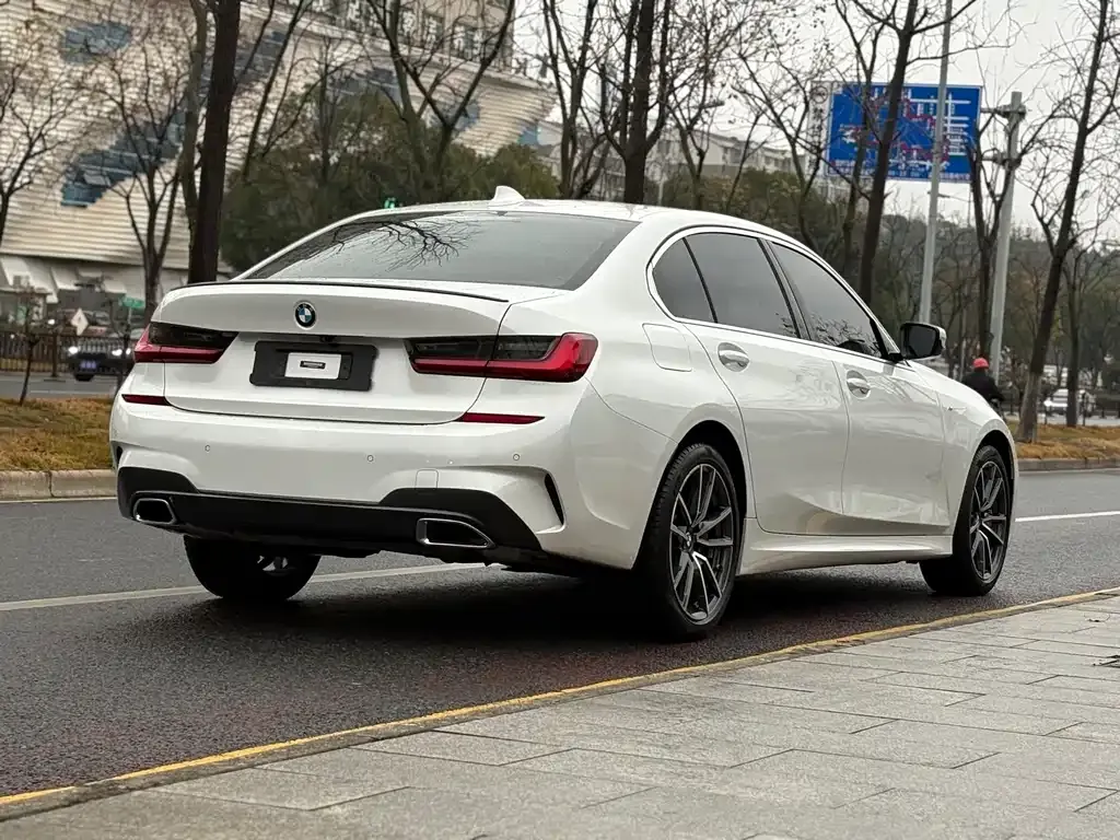 BMW 3 Series 2022 из CN, фото 3