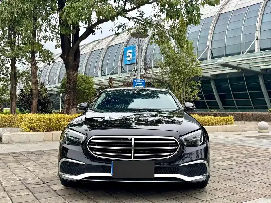Mercedes-Benz E-Class 2023 из CN, фото 4