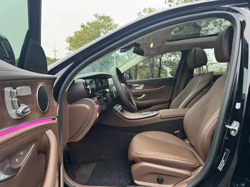 Mercedes-Benz E-Class 2023 из CN, фото 2