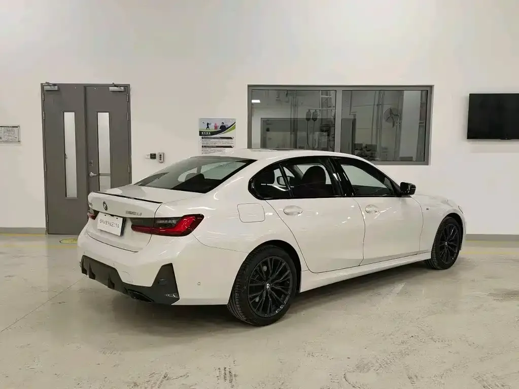 BMW 3 Series 2025 из CN, фото 9