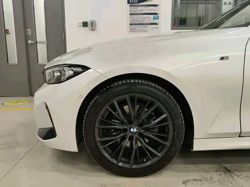 BMW 3 Series 2025 из CN, фото 5