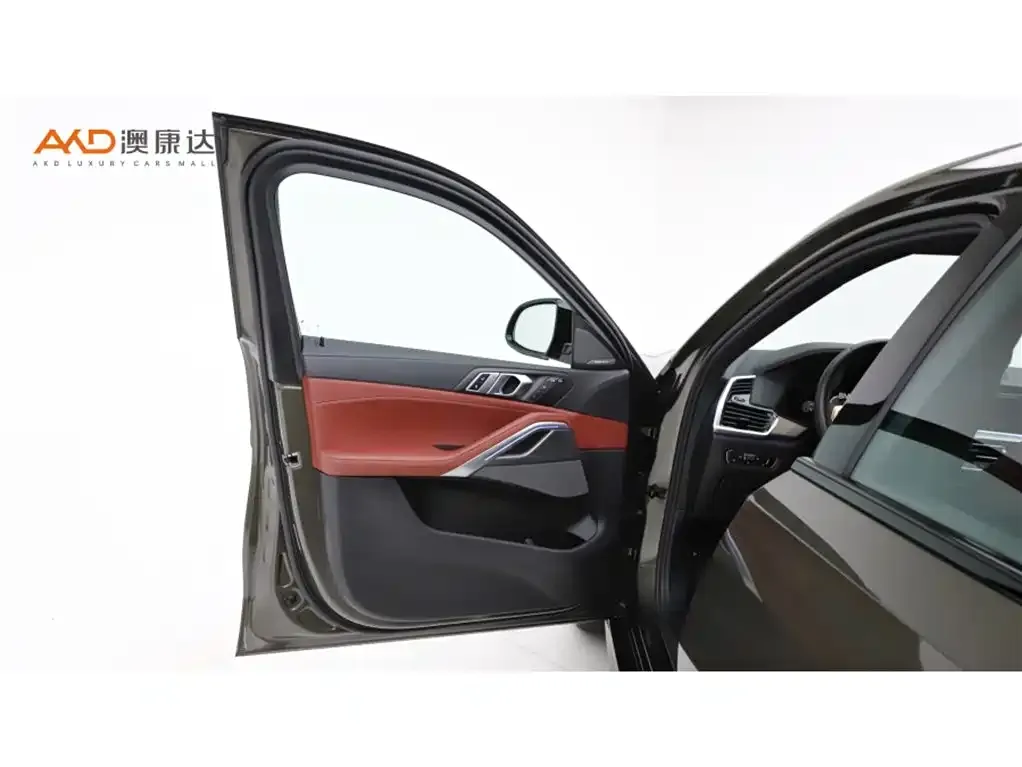 BMW X6 2024 из CN, фото 2