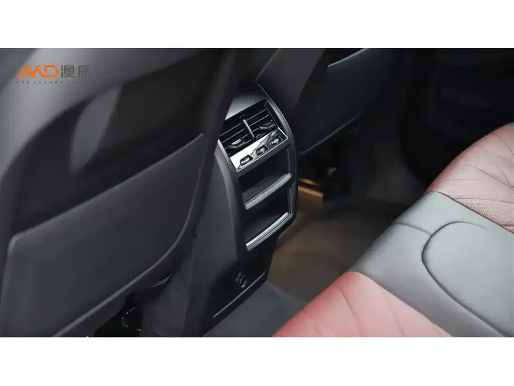 BMW X6 2024 из CN, фото 8