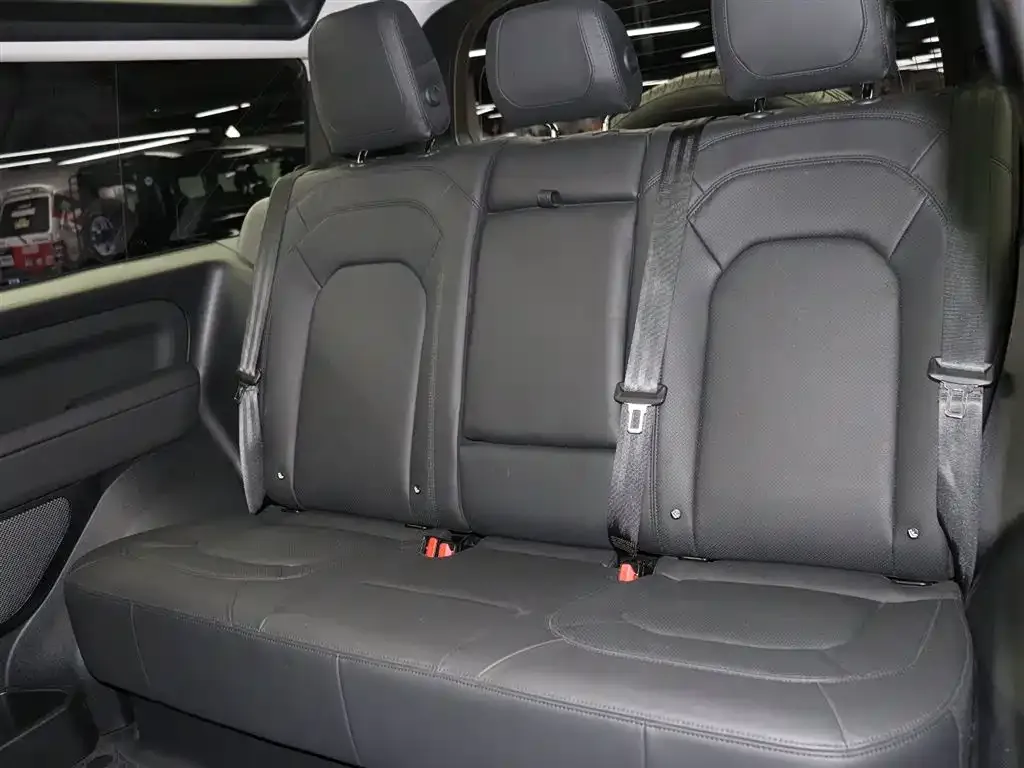 Land Rover Defender 2023 из CN, фото 7