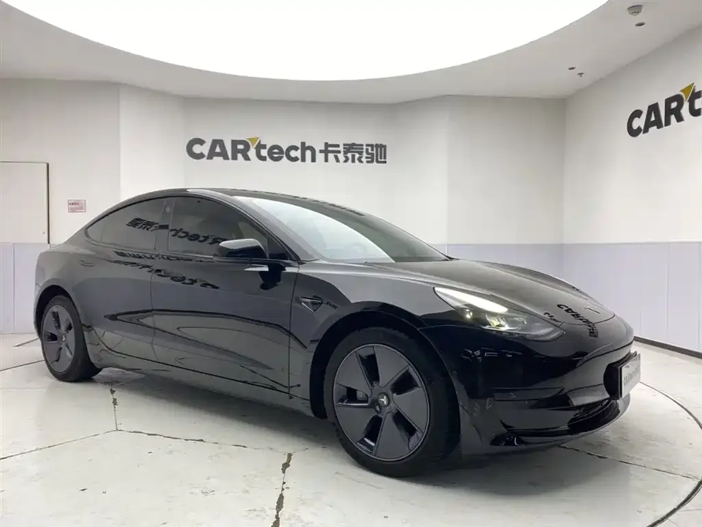 Tesla Model 3 2023 из CN, фото 3