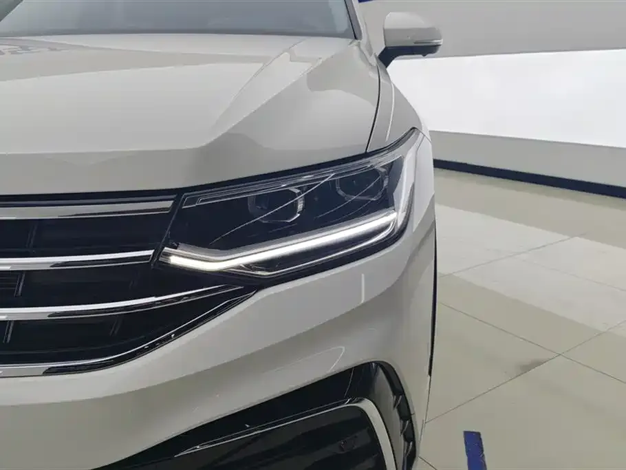Volkswagen Tiguan L 2022 из CN, фото 6