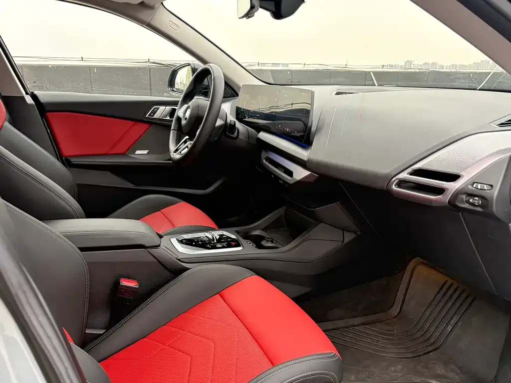 BMW 2 Series 2025 из CN, фото 10