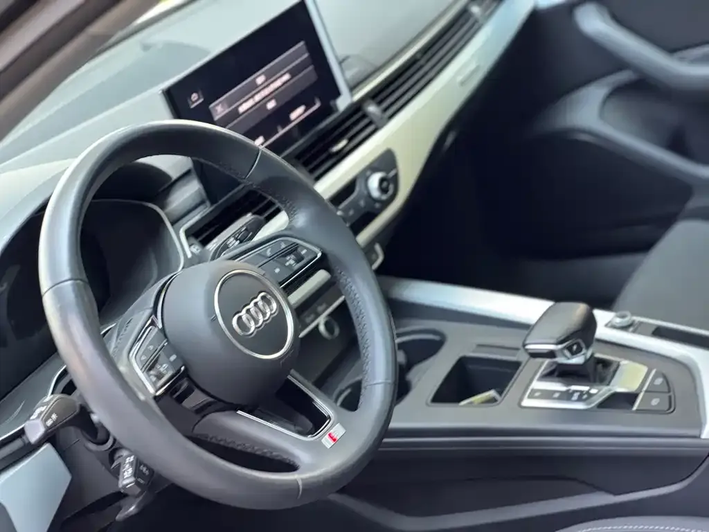 Audi A4L 2024 из CN, фото 6