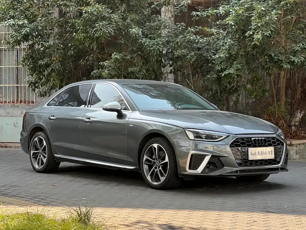 Audi A4L 2024 из CN, фото 9