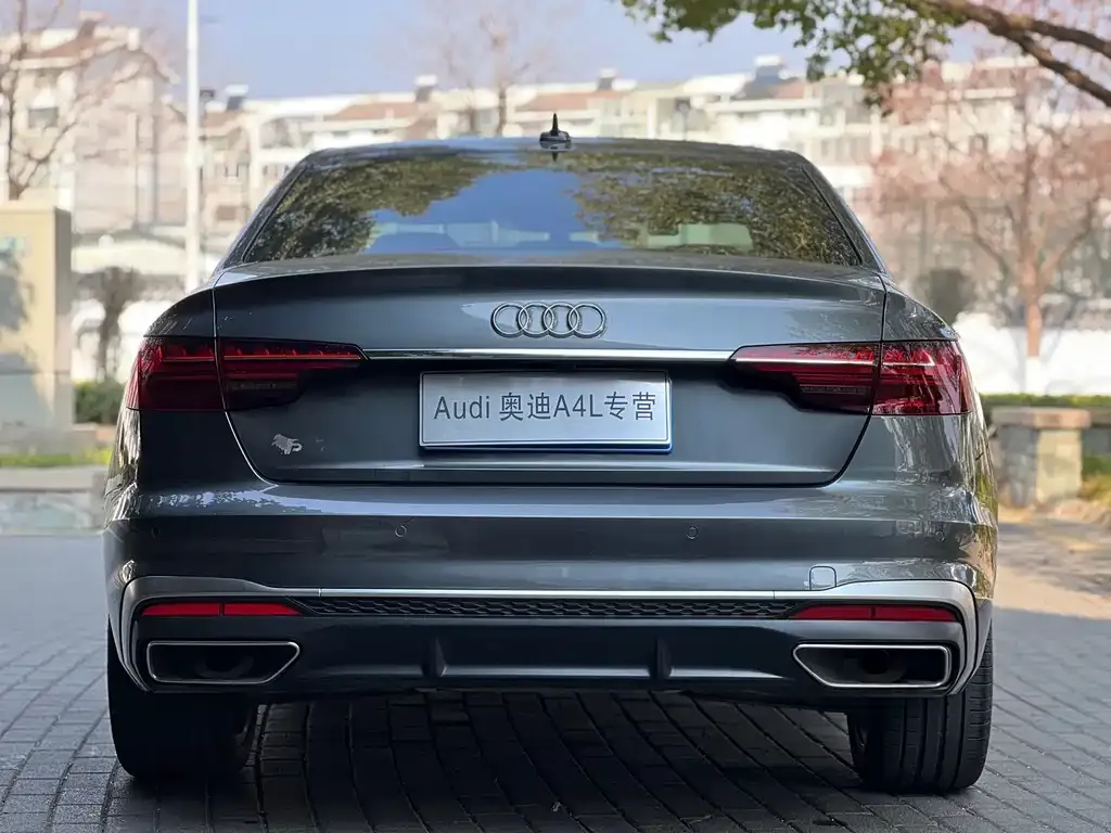 Audi A4L 2024 из CN, фото 2