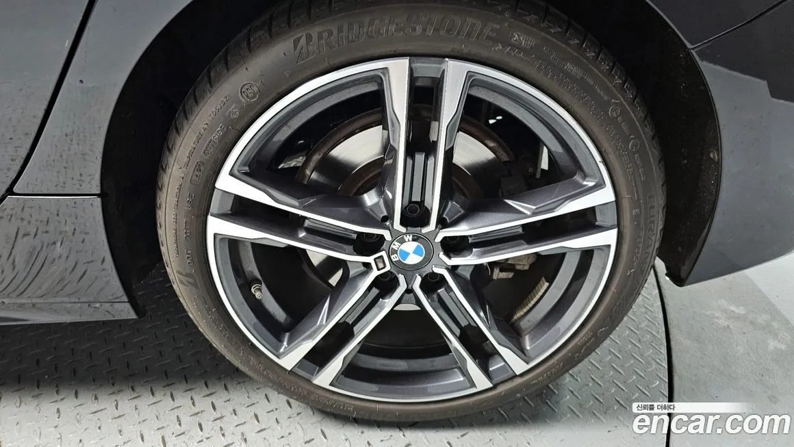 BMW 1-Series 2023 из KR, фото 8