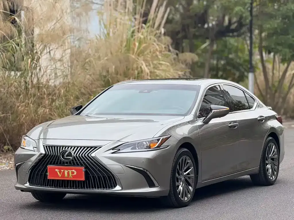 Lexus ES 2021 из CN, фото 1