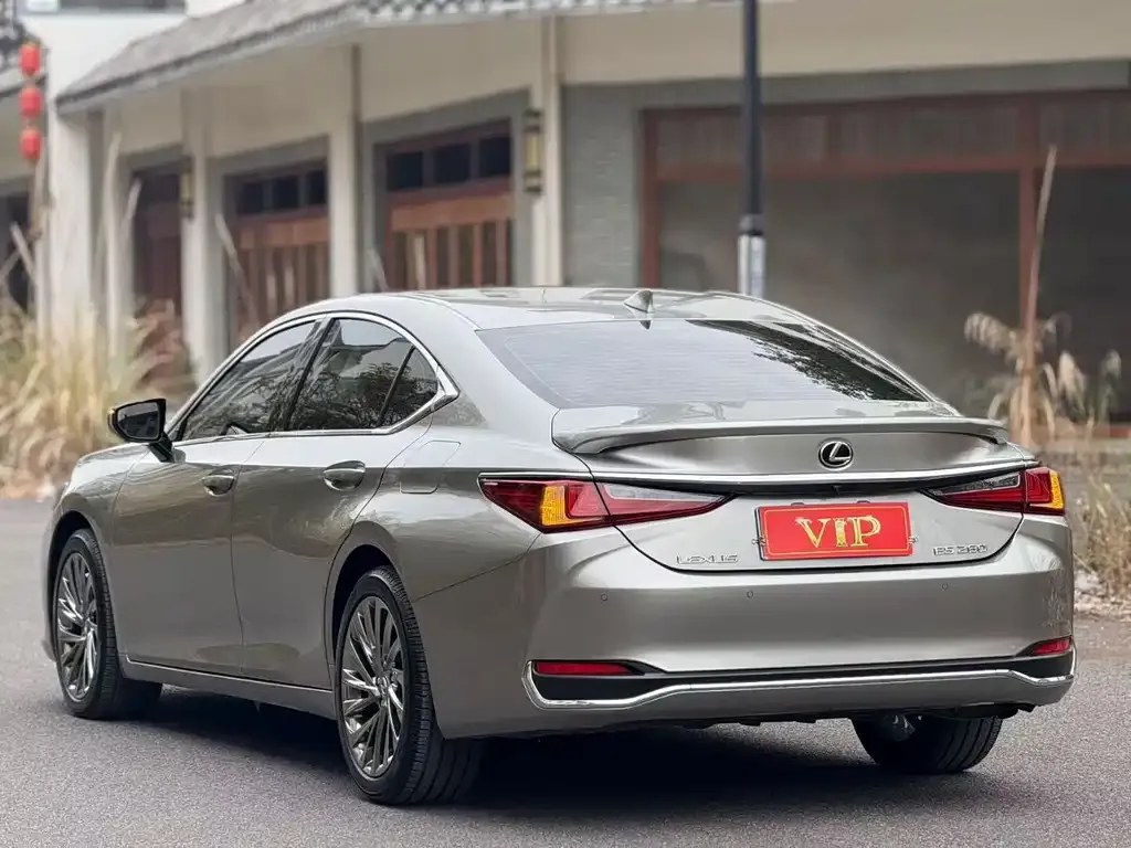 Lexus ES 2021 из CN, фото 4
