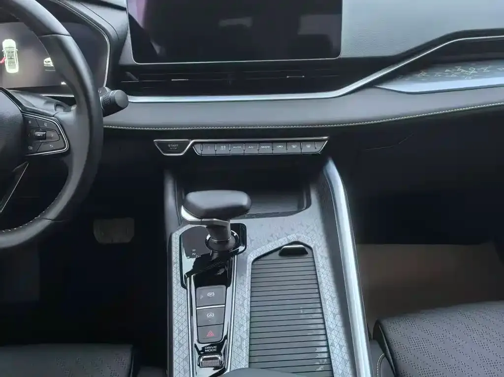 Geely Xingrui 2024 из CN, фото 8