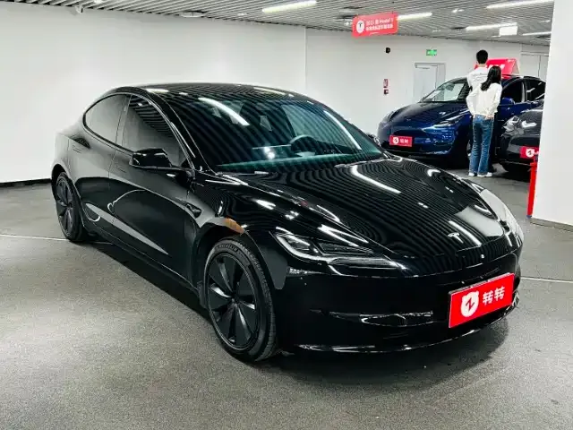 Tesla Model 3 2023 из CN, фото 2