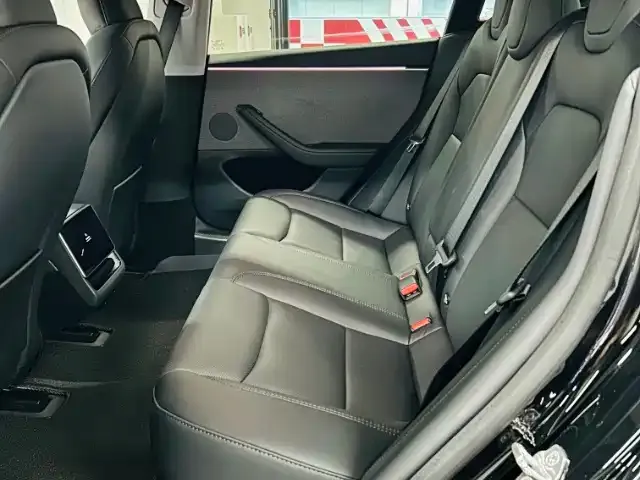Tesla Model 3 2023 из CN, фото 6