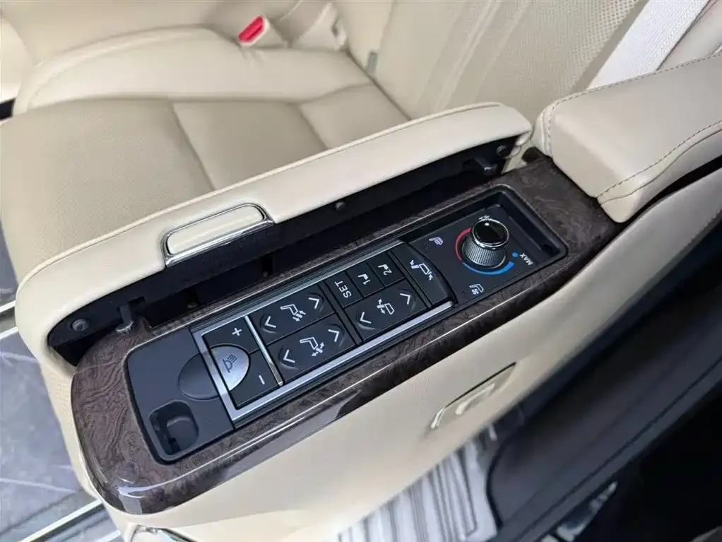 Toyota Vellfire 2023 из CN, фото 5