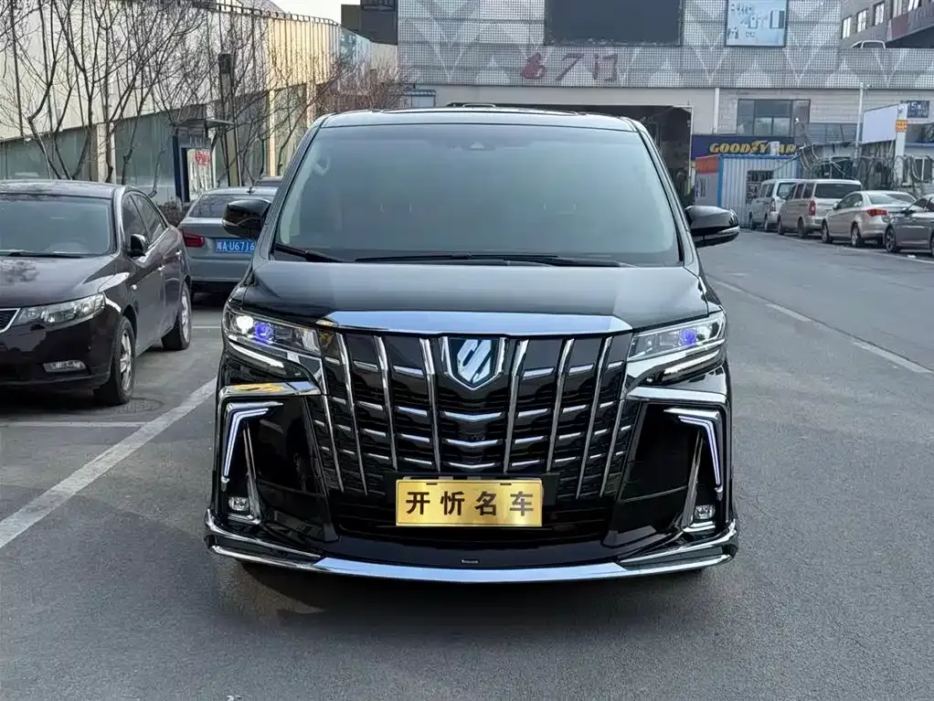 Toyota Vellfire 2023 из CN, фото 10